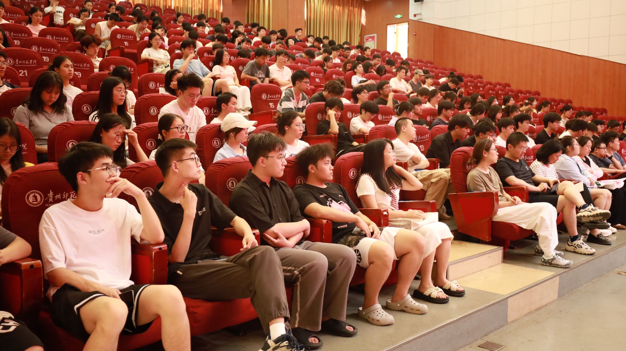 数学与大数据学院举办2027届毕业生就业启动会暨征兵宣讲动员会